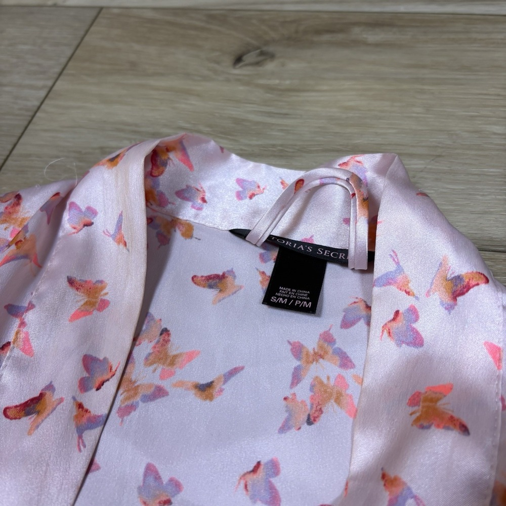 Victoria Secret Womens Size S/M Butterfly Print Lightweight Robe Light Pink - Picture 7 of 8